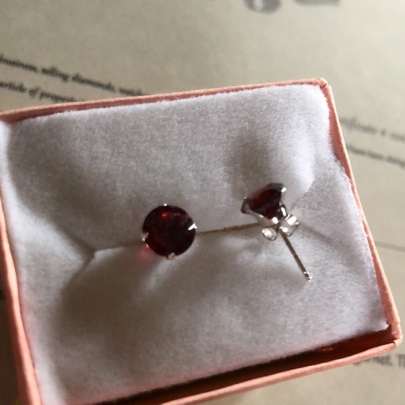 New 14K White Gold Garnet Studs - Picture 3 of 6